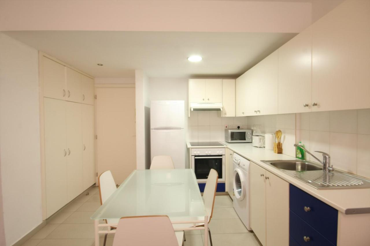 Napa Blue Apartment, Xxl Pool,In Hearth Of Ayia Napa Exterior photo